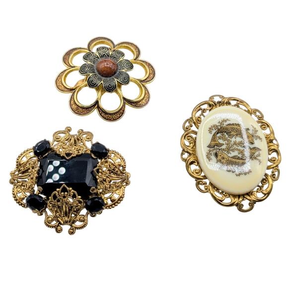 Vintage Gilded Filigree Three Piece Brooch Lot - Picture 1 of 13